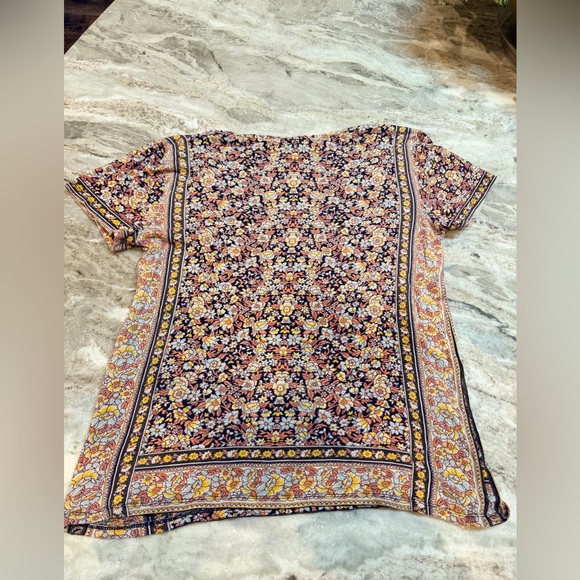 Lucky Brand Floral Boho Short Sleeve Top Women’s M Border Print - Picture 6 of 7